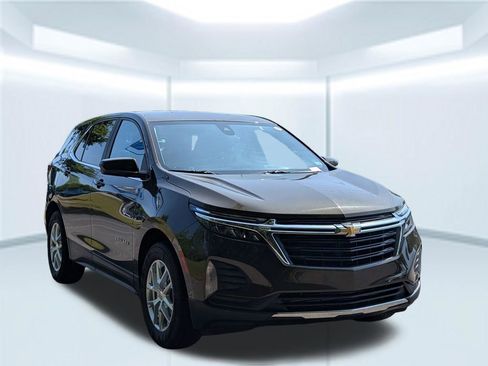Used 2024 Chevrolet Equinox LT FWD image 8