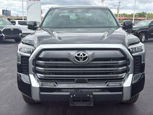 Used 2024 Toyota Tundra Limited AWD/4WD image 2