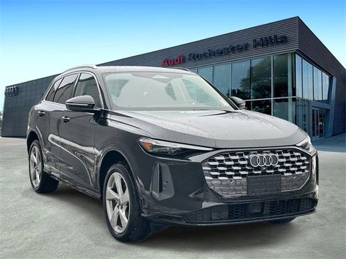 Certified 2025 Audi Q5 Premium Plus w/ Premium Plus image 7