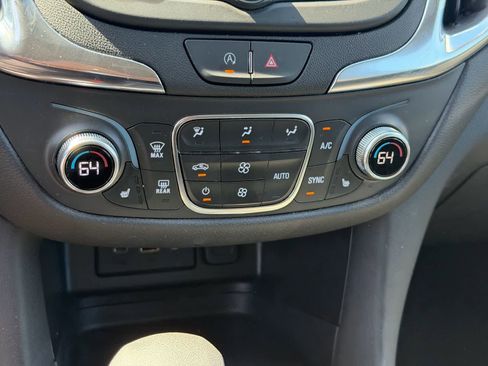Used 2024 Chevrolet Equinox LT AWD/4WD image 15
