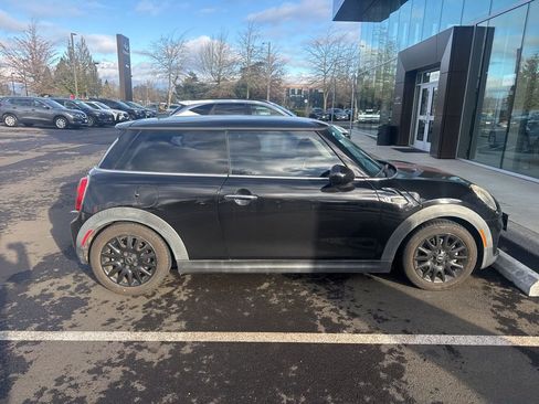 Used 2015 MINI Cooper 2-Door Hardtop image 3