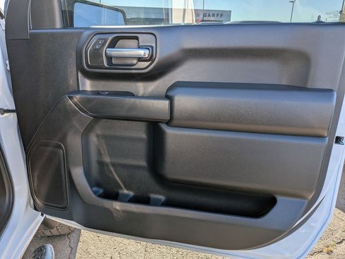 Used 2025 Chevrolet Silverado 3500 W/T image 30