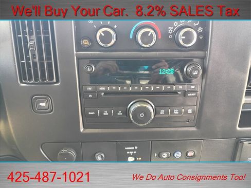 Used 2017 Chevrolet Express 2500 RWD image 16
