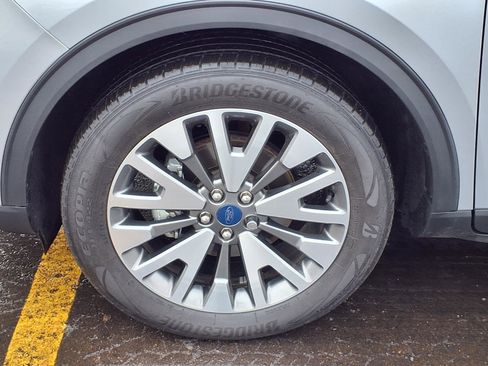 Certified 2022 Ford Escape Titanium w/ Class II Trailer Tow Package image 29