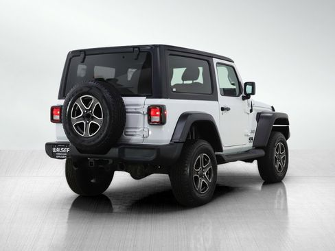 Used 2020 Jeep Wrangler Sport AWD/4WD image 6
