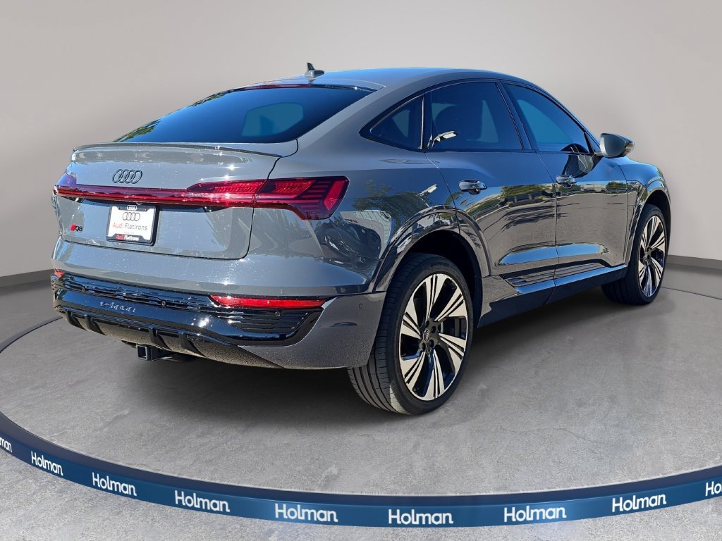 Used 2024 Audi Q8 e-tron Prestige w/ Prestige Package AWD/4WD image 6