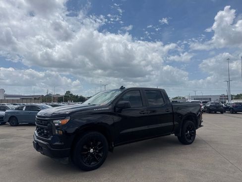 Used 2022 Chevrolet Silverado 1500 Custom RWD image 9