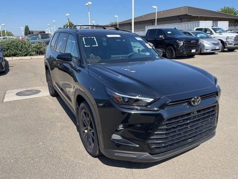 Used 2026 Toyota Grand Highlander AWD Hybrid image 3