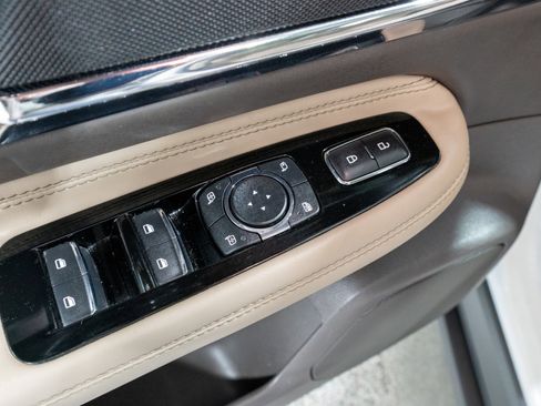 Used 2020 Lincoln Corsair Reserve w/ Equipment Group 201A image 15