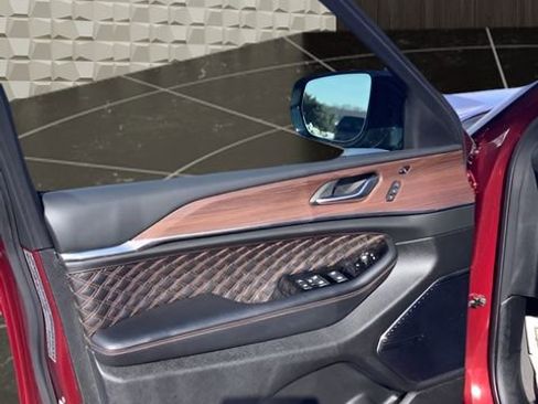 Certified 2023 Jeep Grand Cherokee Summit image 13