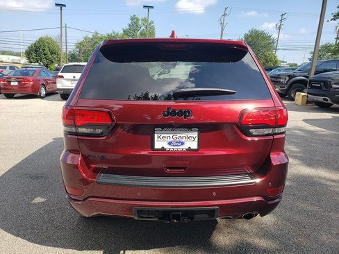 Used 2022 Jeep Grand Cherokee Laredo X AWD/4WD image 6