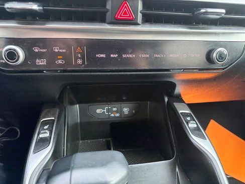 Certified 2025 Kia Sorento S w/ Panoramic Sunroof Package AWD/4WD image 18