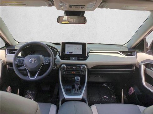 Used 2024 Toyota RAV4 XLE Premium FWD image 19