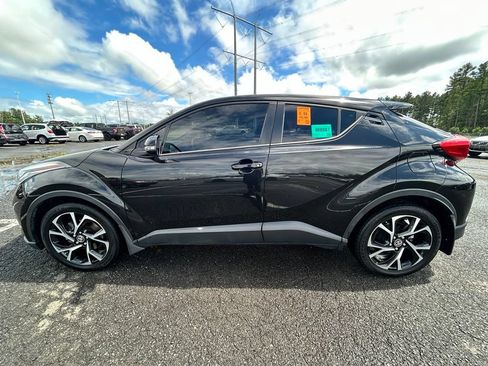 Used 2020 Toyota C-HR XLE FWD image 5