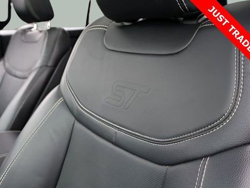 Used 2020 Ford Explorer ST w/ ST Street Pack image 15