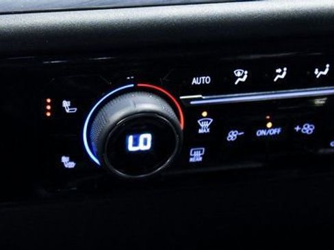 Used 2022 Chevrolet Silverado 1500 RST image 20