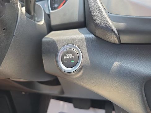 Used 2020 GMC Terrain SLE FWD image 21