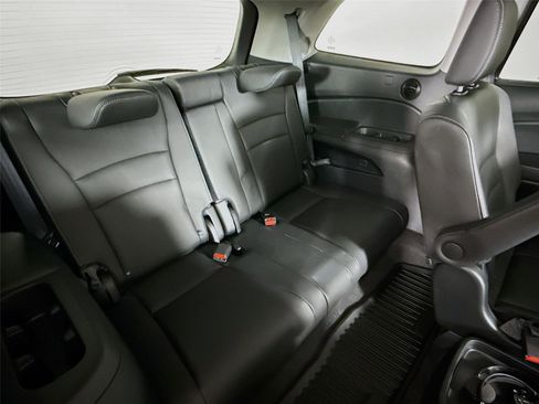 Used 2021 Honda Pilot Touring image 28
