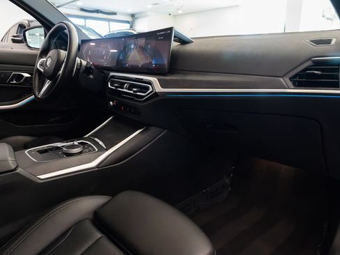 Used 2024 BMW 330i Sedan w/ M Sport Package RWD image 25