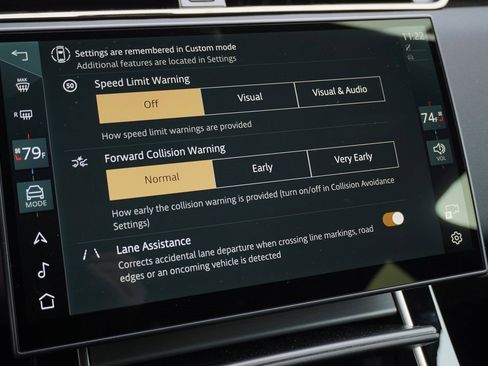 New 2026 Land Rover Range Rover Evoque S image 19