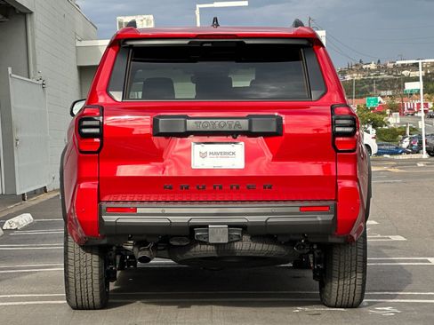 New 2025 Toyota 4Runner TRD Off-Road Premium image 4