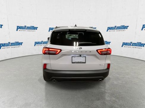 New 2026 Ford Escape ST-Line w/ Cold Weather Package AWD/4WD image 9