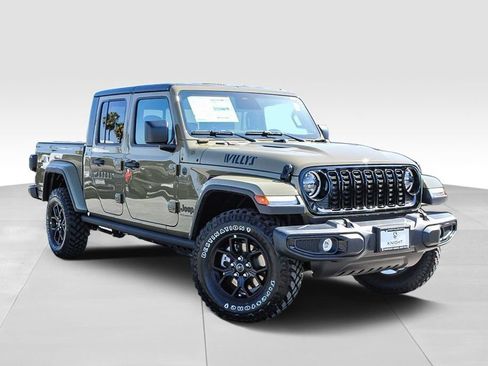 New 2026 Jeep Gladiator Sport AWD/4WD image 2