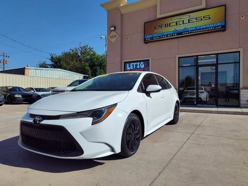 Used 2022 Toyota Corolla L FWD image 8