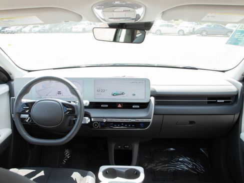 Certified 2024 Hyundai Ioniq 5 SEL AWD/4WD image 12