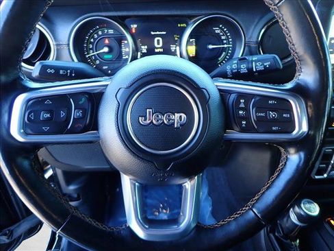 Used 2021 Jeep Wrangler Unlimited Sahara image 12