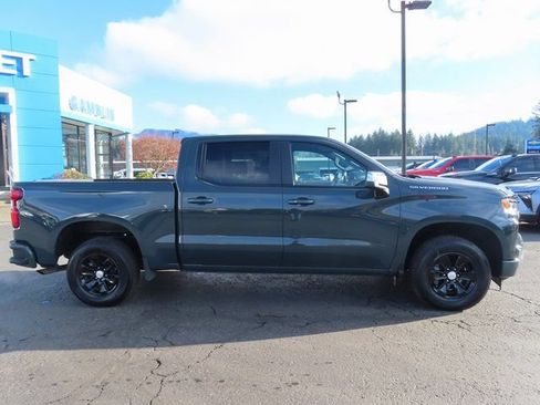Used 2025 Chevrolet Silverado 1500 LT AWD/4WD image 10