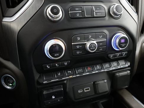 Used 2023 GMC Sierra 2500 Denali image 29