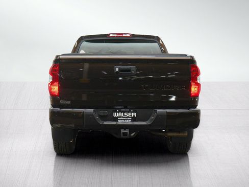 Used 2018 Toyota Tundra Limited w/ Limited Premium Package AWD/4WD image 4