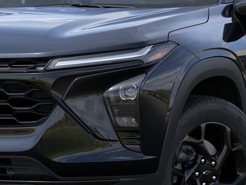 New 2026 Chevrolet Trax LT w/ Midnight Edition FWD image 10