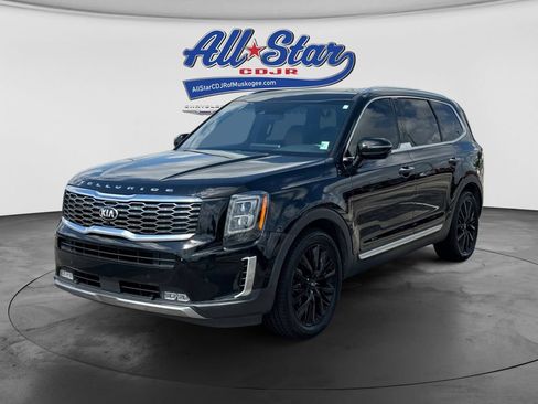 Used 2021 Kia Telluride SX w/ Towing Package FWD image 3
