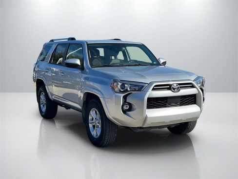 Used 2024 Toyota 4Runner SR5 image 3