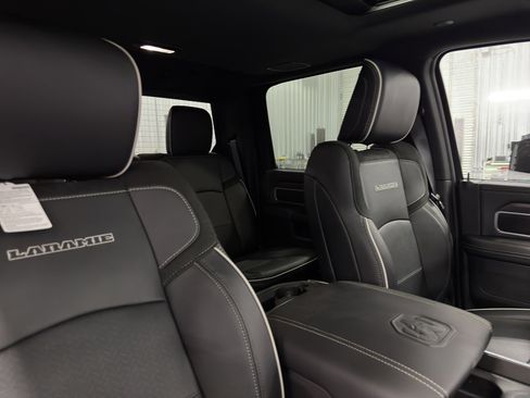 New 2025 RAM 2500 Laramie w/ Sport Appearance Package AWD/4WD image 17