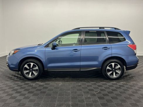Used 2017 Subaru Forester 2.5i Premium w/ All-Weather Package image 2