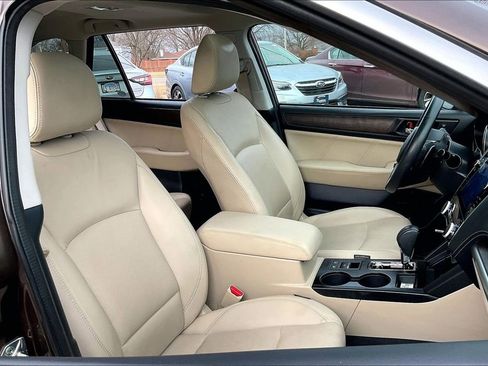 Used 2019 Subaru Outback 2.5i Limited w/ Popular Package #2 image 7