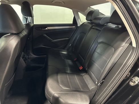 Used 2014 Volkswagen Passat TDI SE FWD image 27