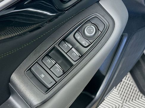 Certified 2025 Subaru Outback Onyx Edition AWD/4WD image 23