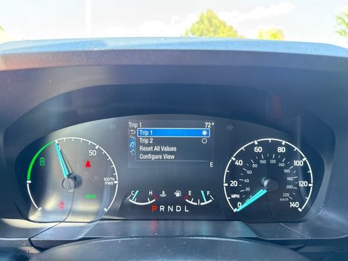 Certified 2022 Ford Maverick XLT FWD image 15