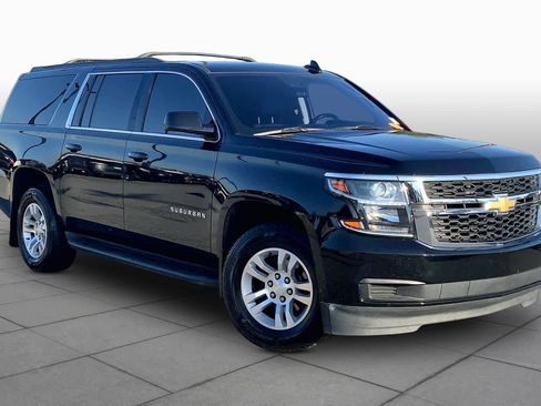 Used 2019 Chevrolet Suburban LT AWD/4WD image 3