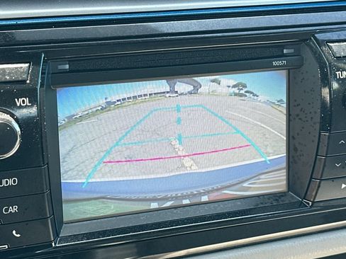Used 2016 Toyota Corolla LE FWD image 16