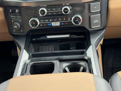 Used 2024 Ford F250 Lariat AWD/4WD image 14