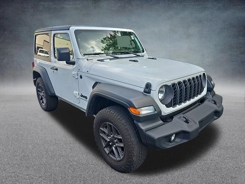 Used 2024 Jeep Wrangler Sport AWD/4WD image 11