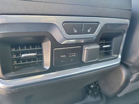 Used 2020 GMC Sierra 1500 AT4 w/ AT4 Premium Package AWD/4WD image 8