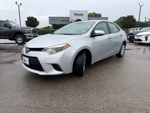 Used 2014 Toyota Corolla LE FWD image 3