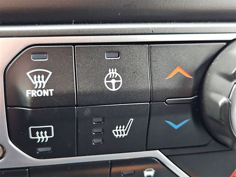 Used 2023 Jeep Wrangler Unlimited Sahara w/ Cold Weather Group image 20