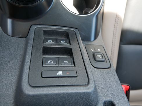 Used 2024 Ford Bronco Wildtrak AWD/4WD image 31